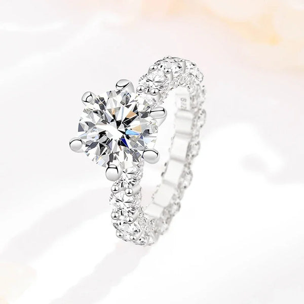 Seraphina – The Luminous Empress of Light Moissanite Ring