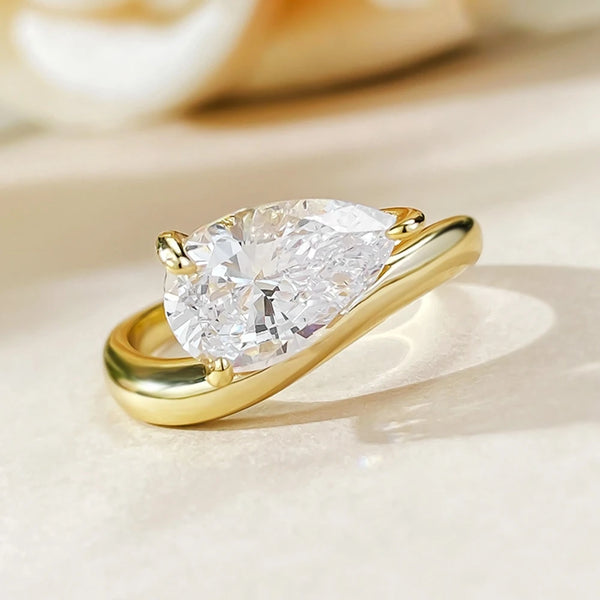Shalyna - 2 ct Sapphire Pear Cut Ring