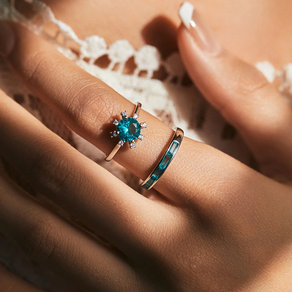 Iris - Sterling silver ringTimeless and Bold