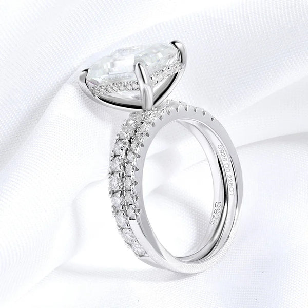 Liv - Radiant Moissanite RingSet