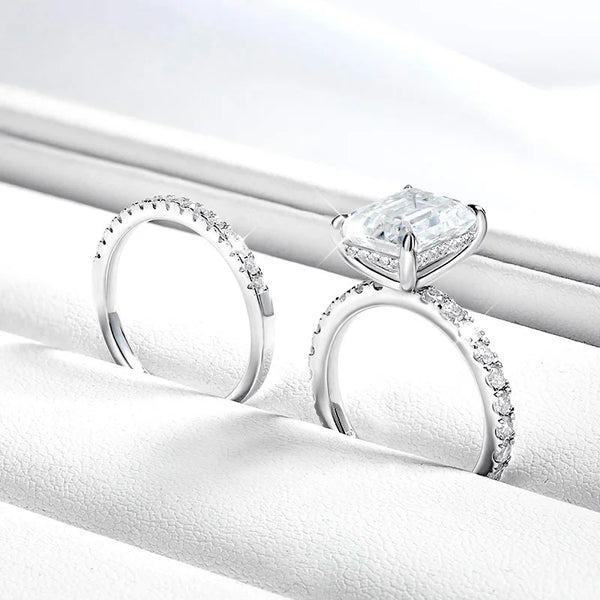 Liv - Radiant Moissanite RingSet